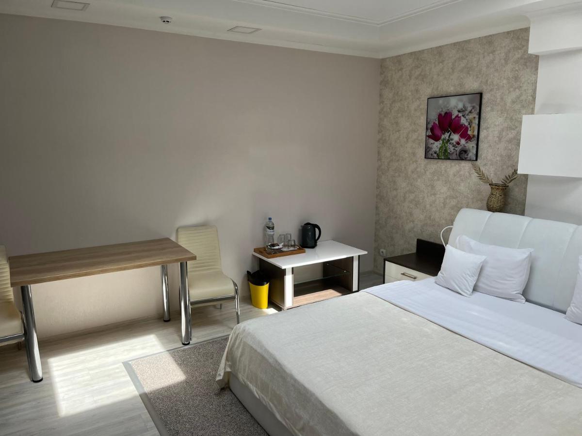 בלץ Elite Hotel מראה חיצוני תמונה