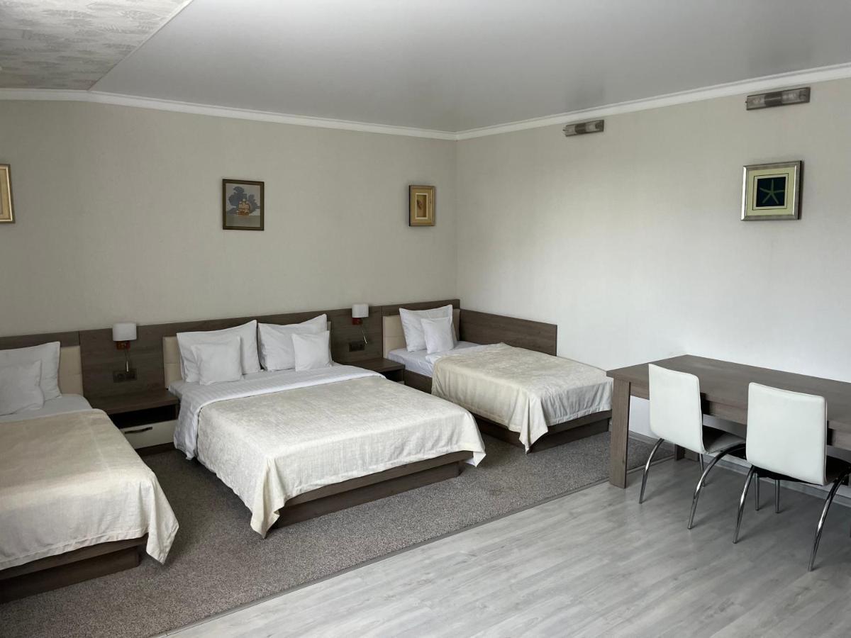 בלץ Elite Hotel מראה חיצוני תמונה