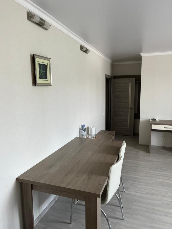 בלץ Elite Hotel מראה חיצוני תמונה