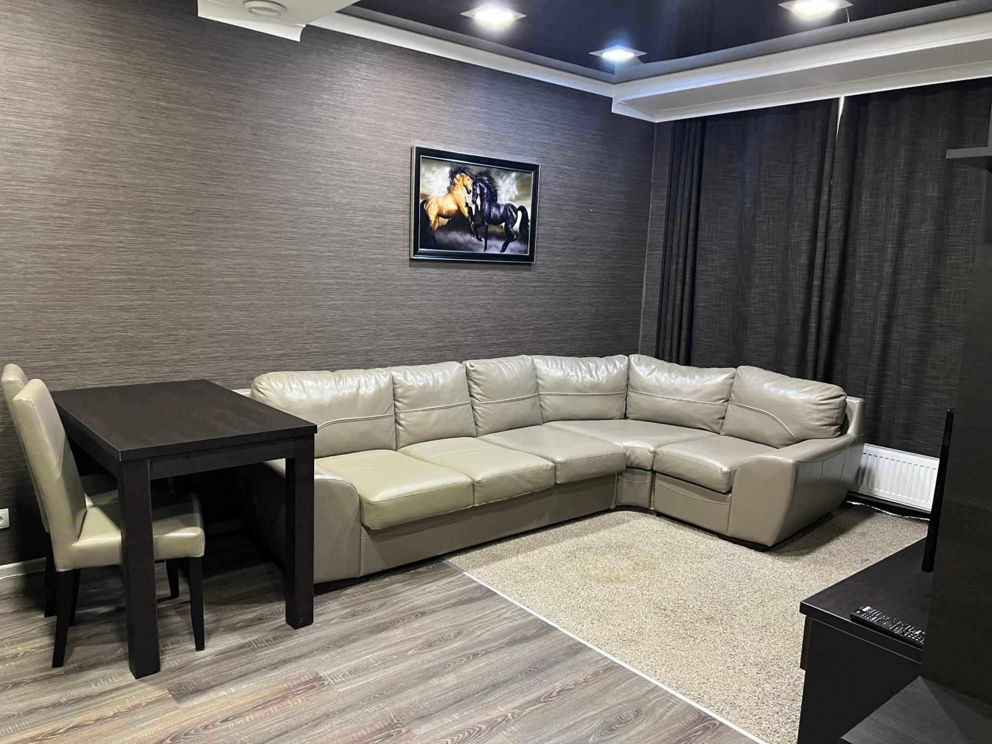 בלץ Elite Hotel מראה חיצוני תמונה