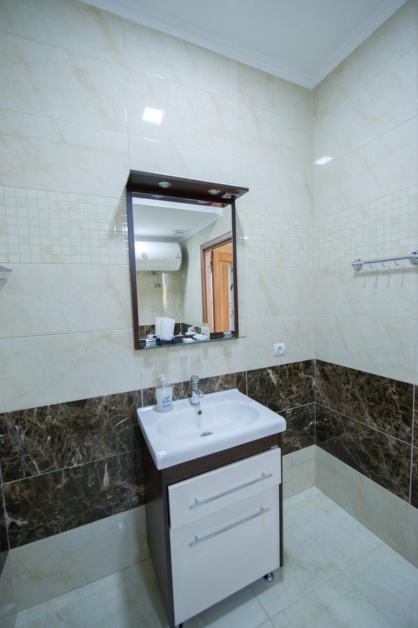 בלץ Elite Hotel מראה חיצוני תמונה