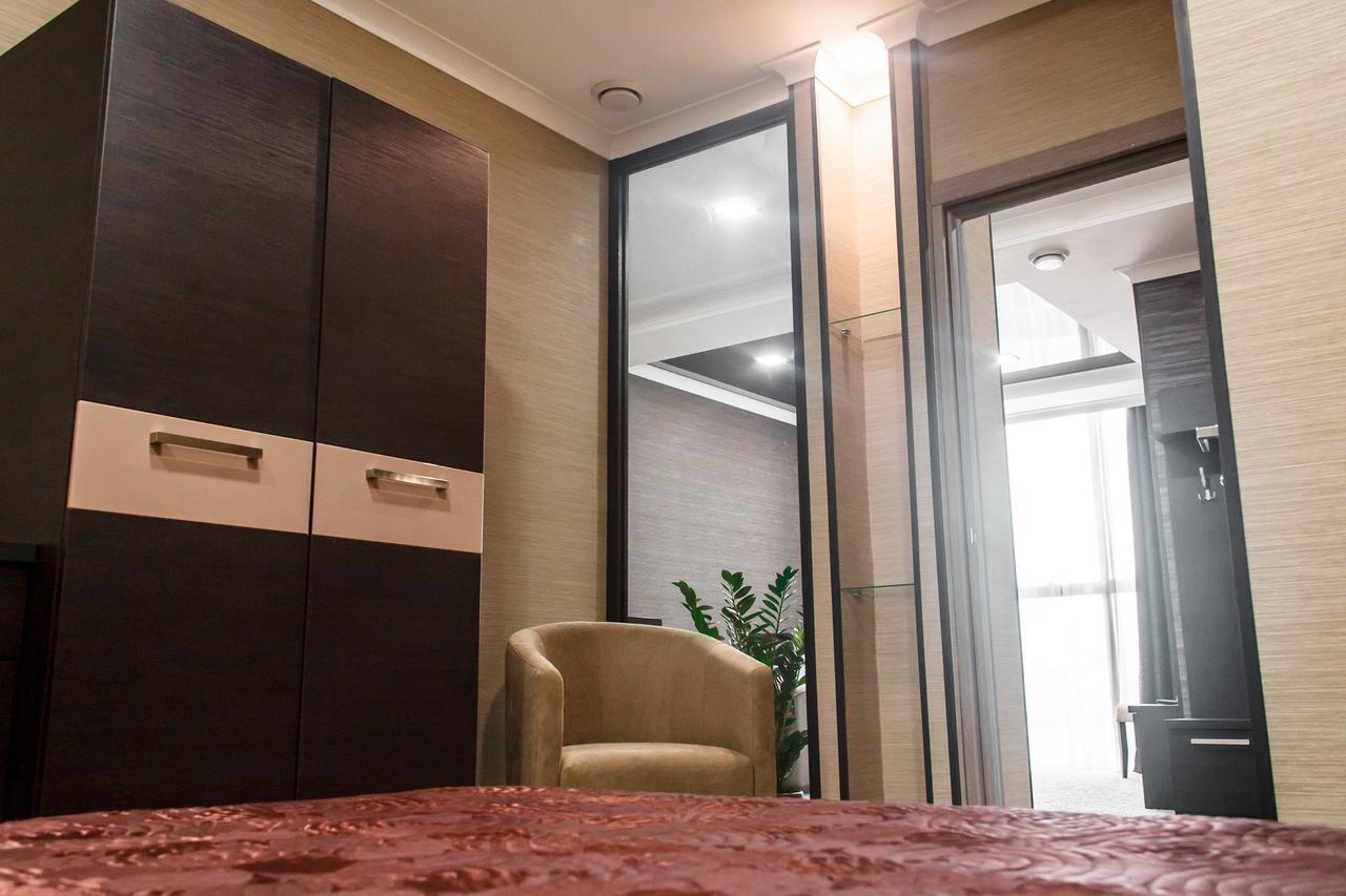 בלץ Elite Hotel מראה חיצוני תמונה